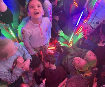 Pierwszaki w krainie iluzji