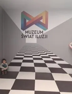 Pierwszaki w krainie iluzji