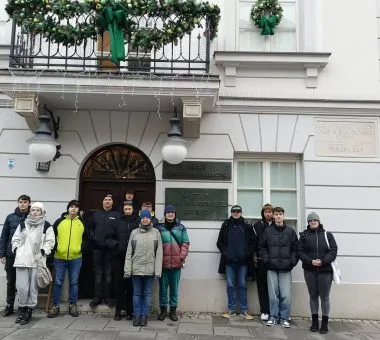 Lekcja chemii z Marią Skłodowską – Curie