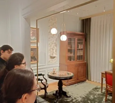 Lekcja chemii z Marią Skłodowską – Curie