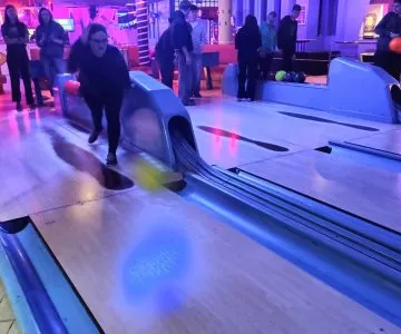 uczniowie na wycieczce