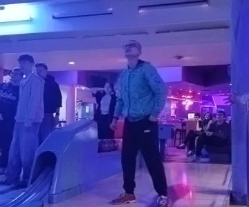 uczniowie na wycieczce