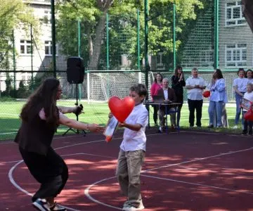 świętowanie Dnia Mamy i Dnia Dziecka