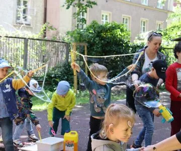 świętowanie Dnia Mamy i Dnia Dziecka