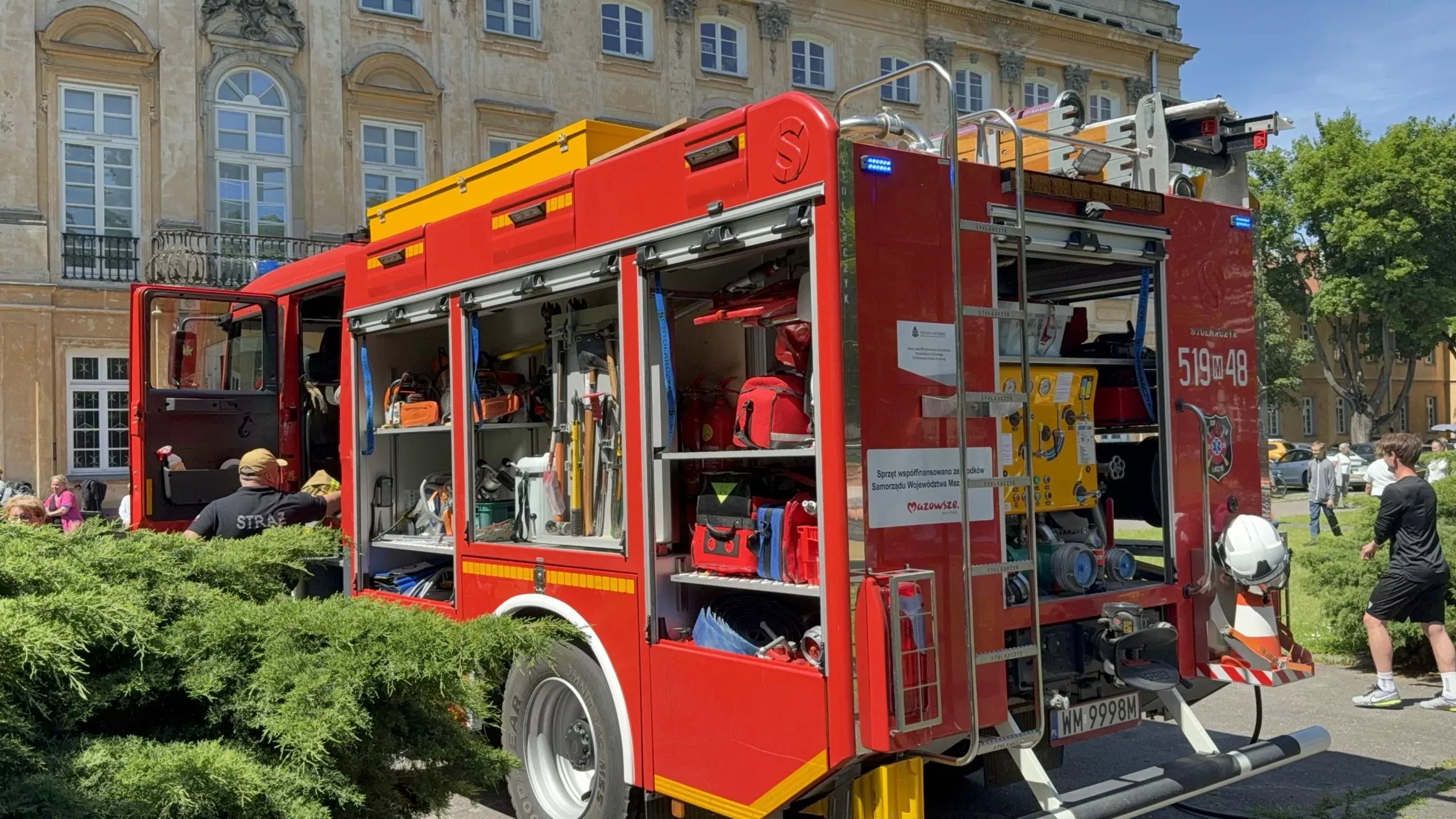 świętowanie Dnia Mamy i Dnia Dziecka