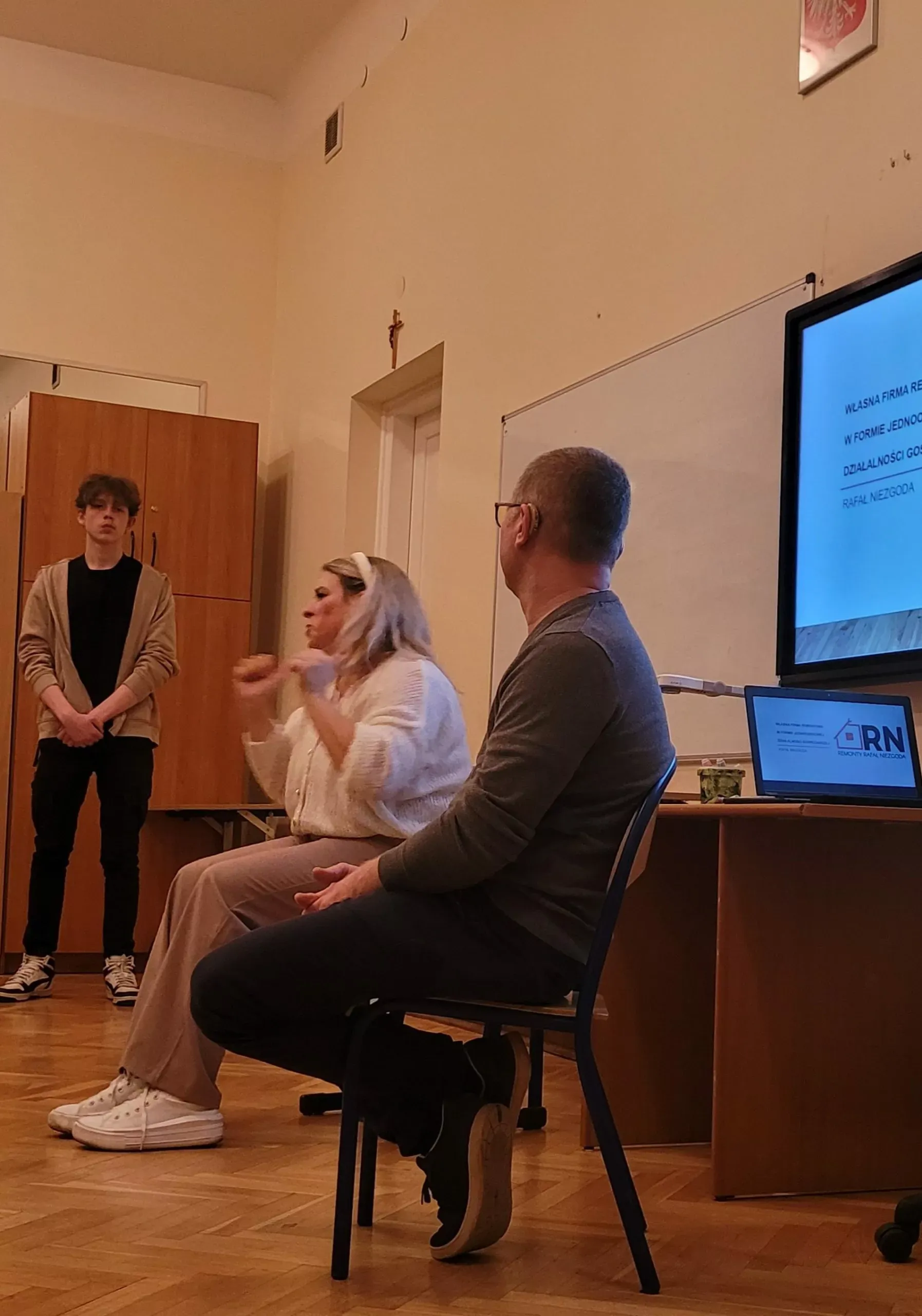 Projekt „Przedsiębiorczość w rękach Głuchych”