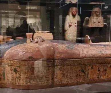 W Muzeum Narodowym … mumia i PJM