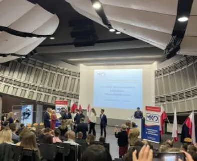 Stypendium ministra dla najlepszych uczniów trafia do naszej uczennicy!