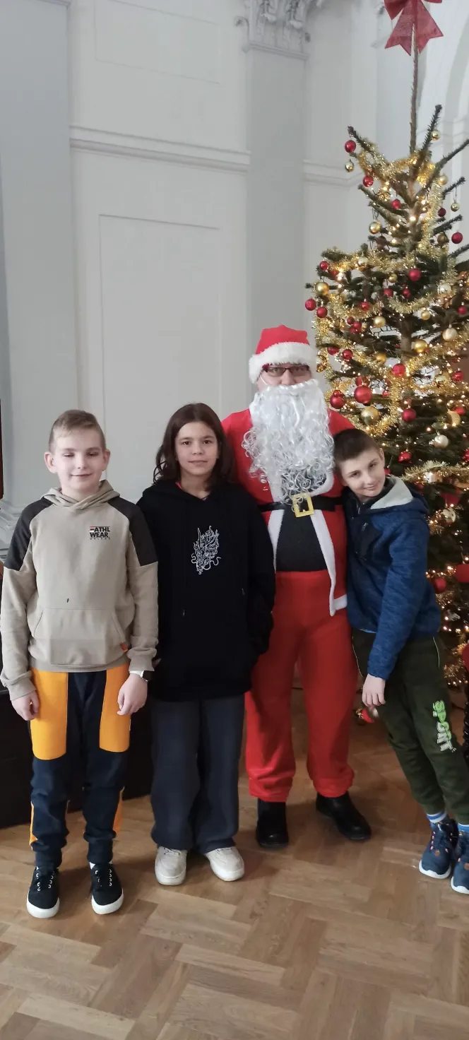 Mikołaj daje i …. zabiera