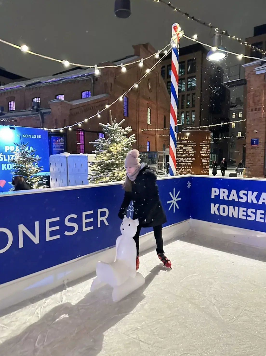 Wieczorne wyjście na łyżwy! Huraaa!