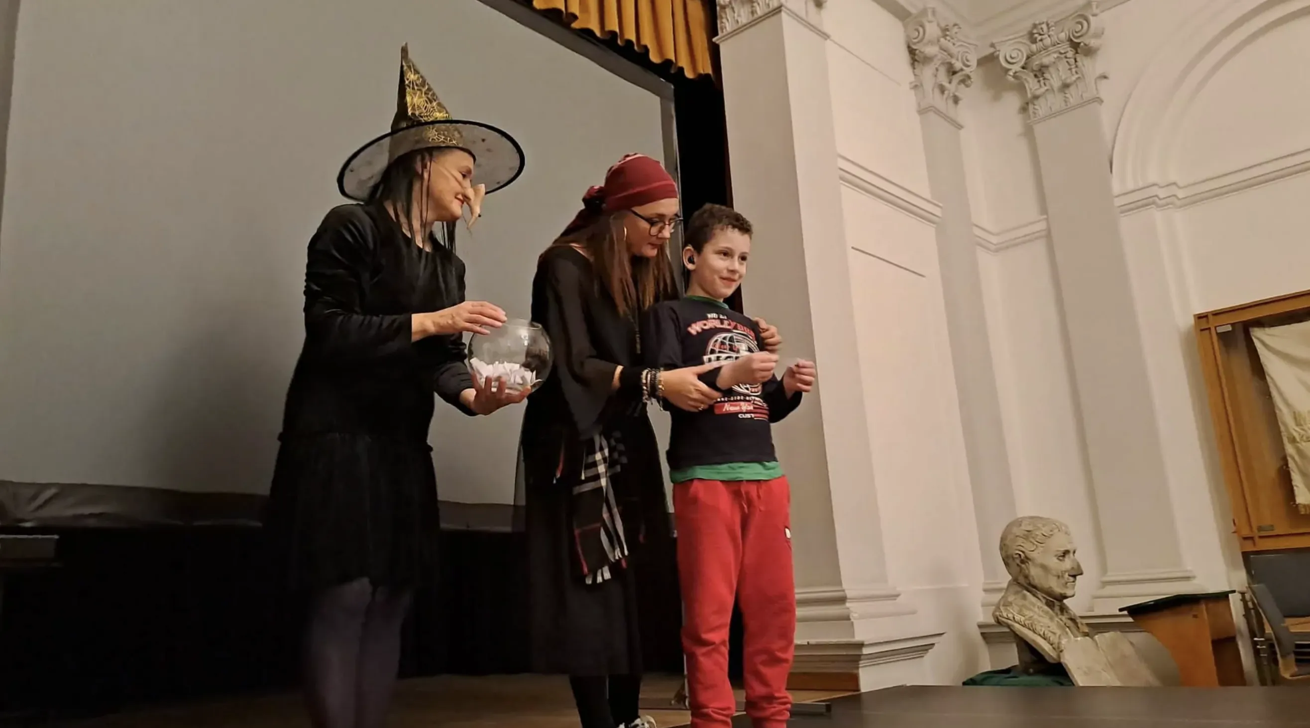 Andrzejkowa magia w internacie