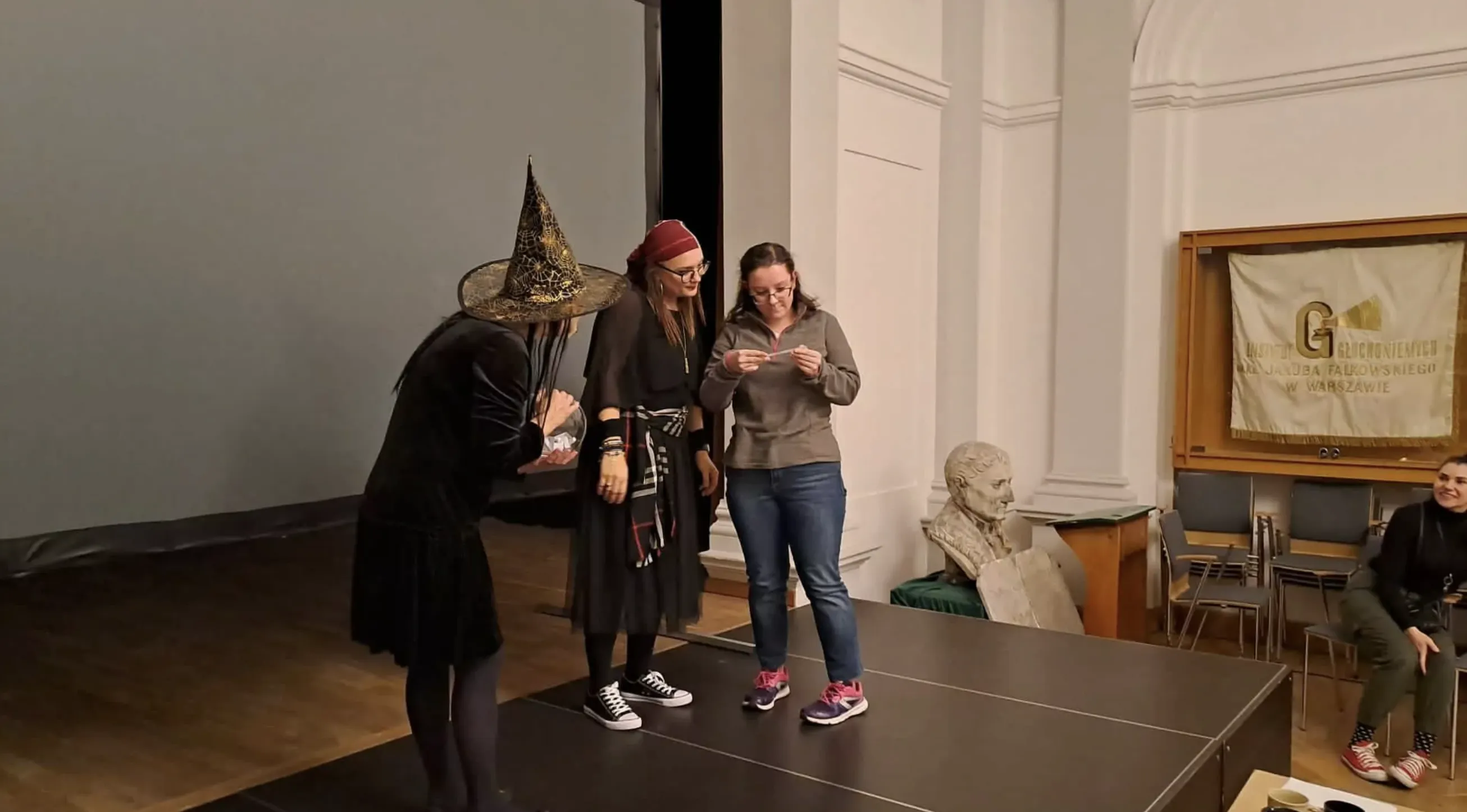 Andrzejkowa magia w internacie