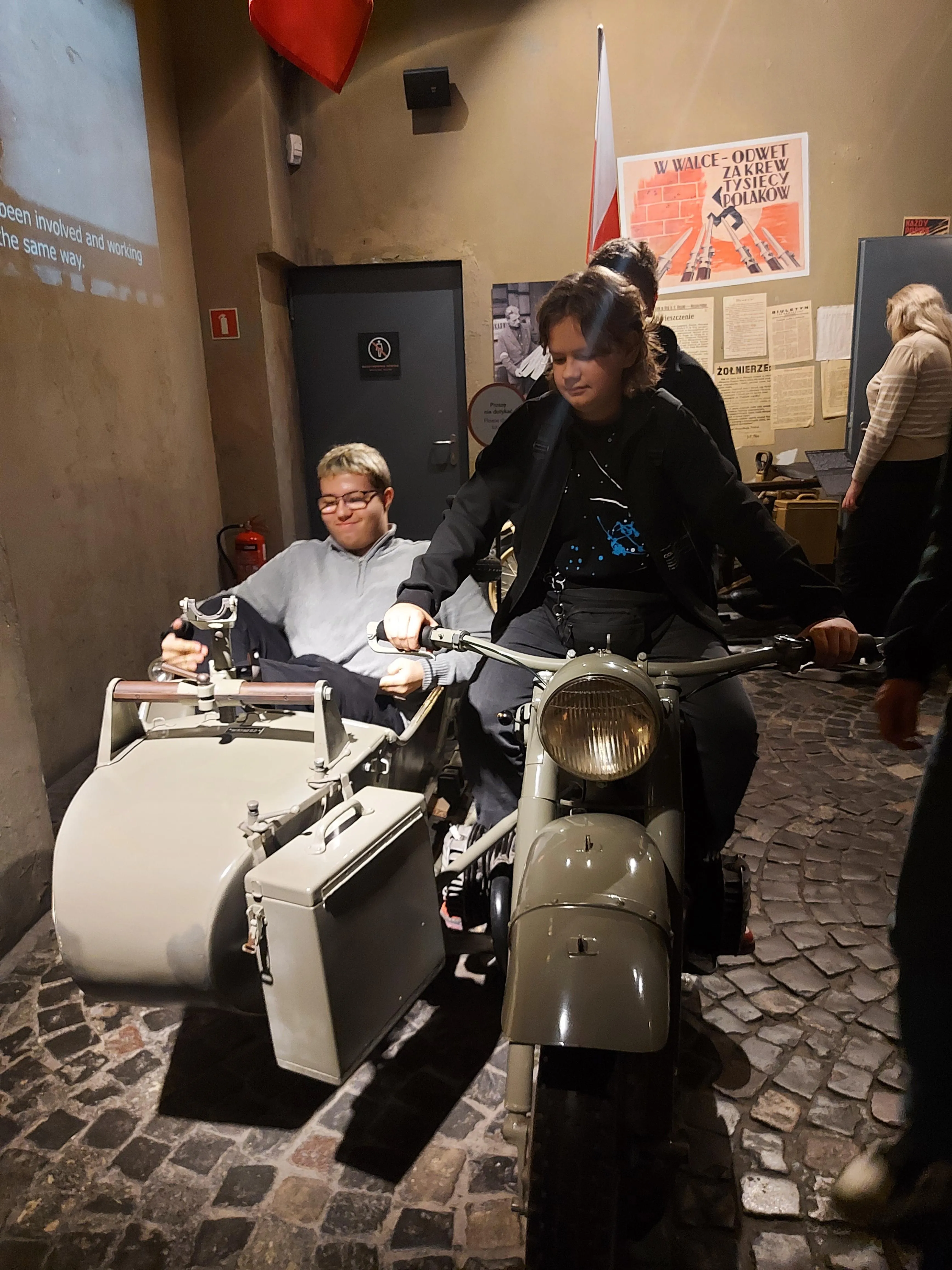 Lekcja historii w Muzeum Powstania Warszawskiego