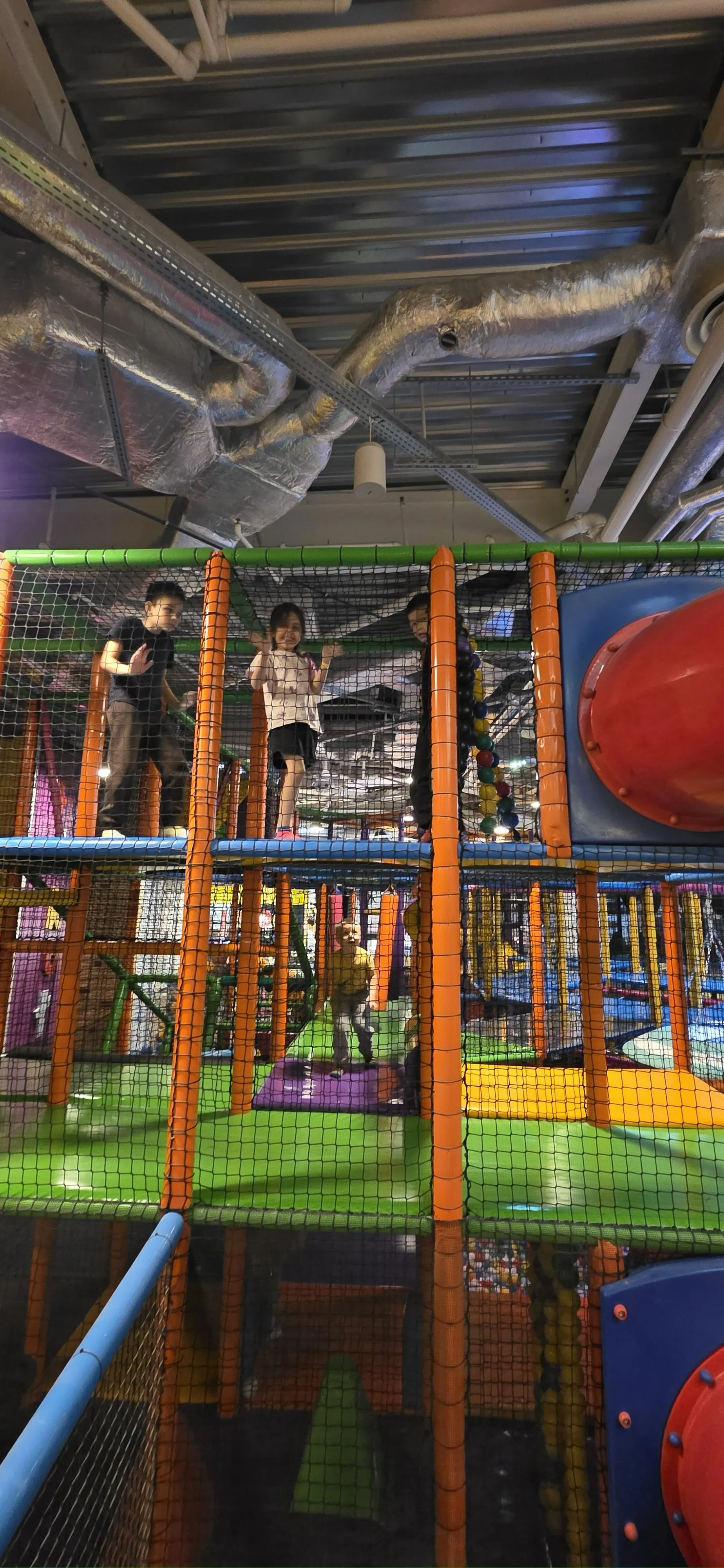 Sala zabaw "Fikołki"