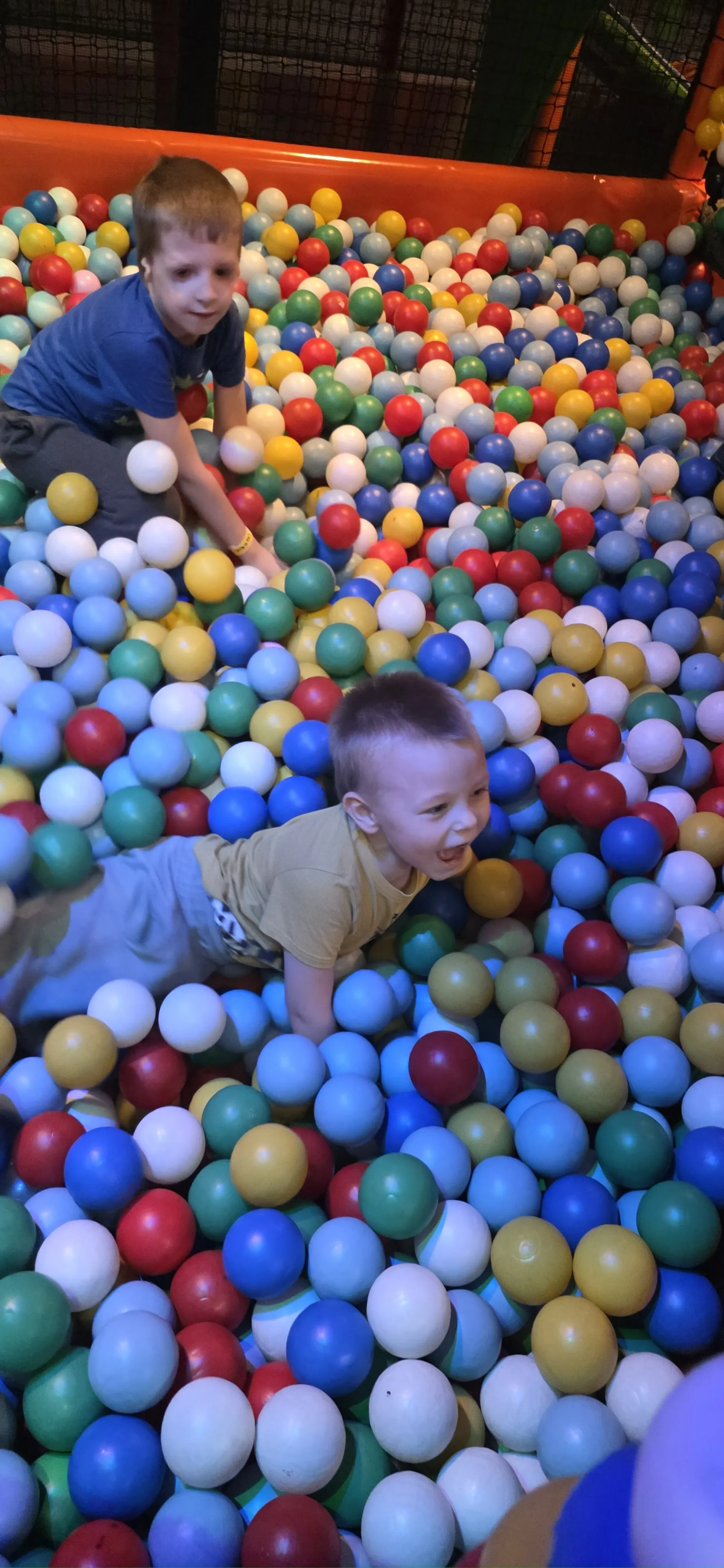 Sala zabaw "Fikołki"