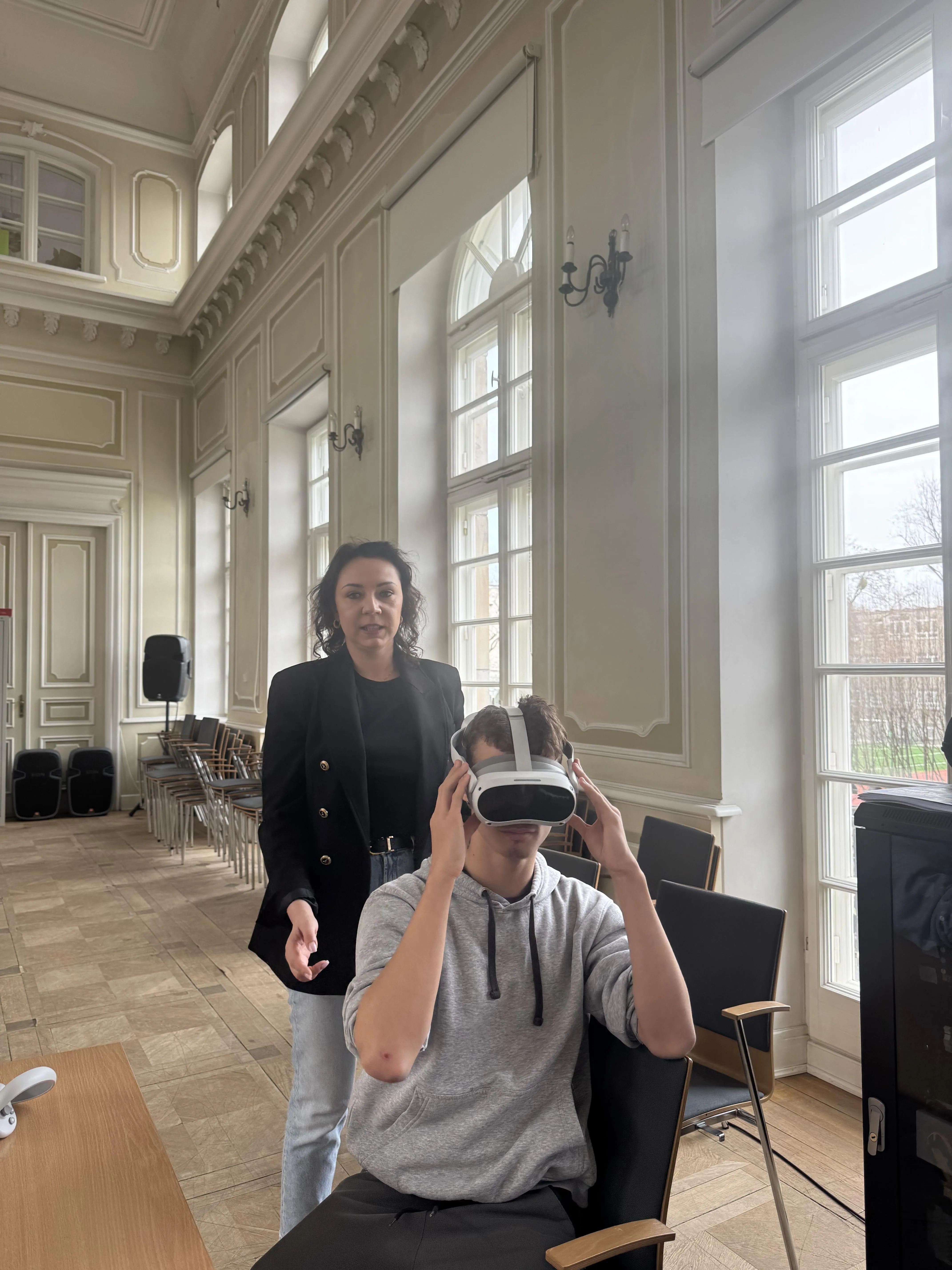 Co dalej ósma klaso? Poważne warsztaty i trochę zabawy w okularach VR😲