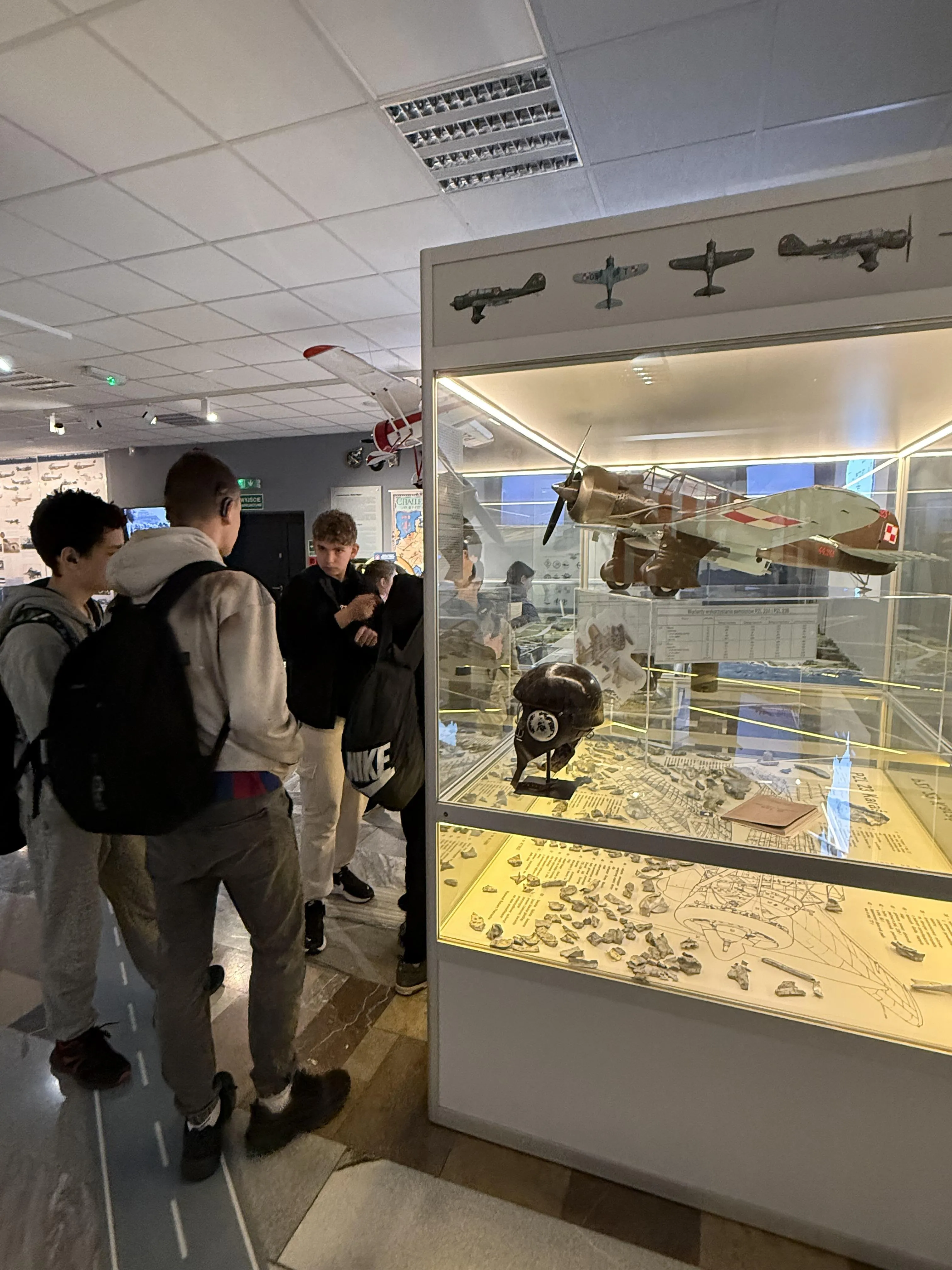 Wycieczka do Muzeum Sił Powietrznych w Dęblinie