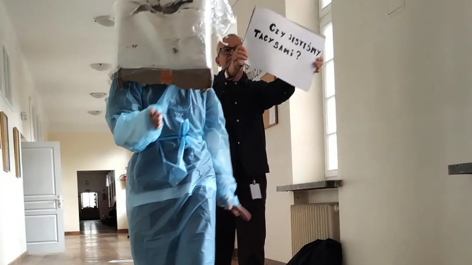 Nowa wystawa i performans w Instytuckiej Galerii Pęczarskiego