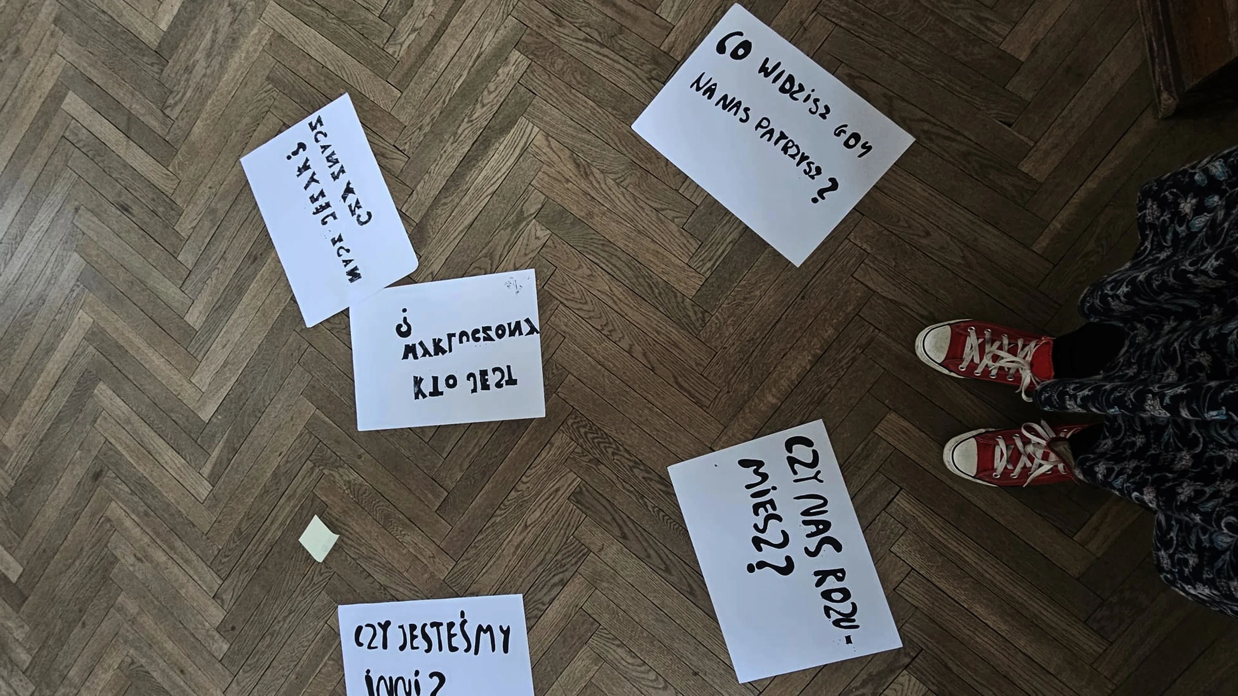 Nowa wystawa i performans w Instytuckiej Galerii Pęczarskiego