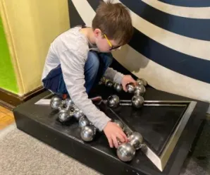 Pierwszaki w krainie iluzji